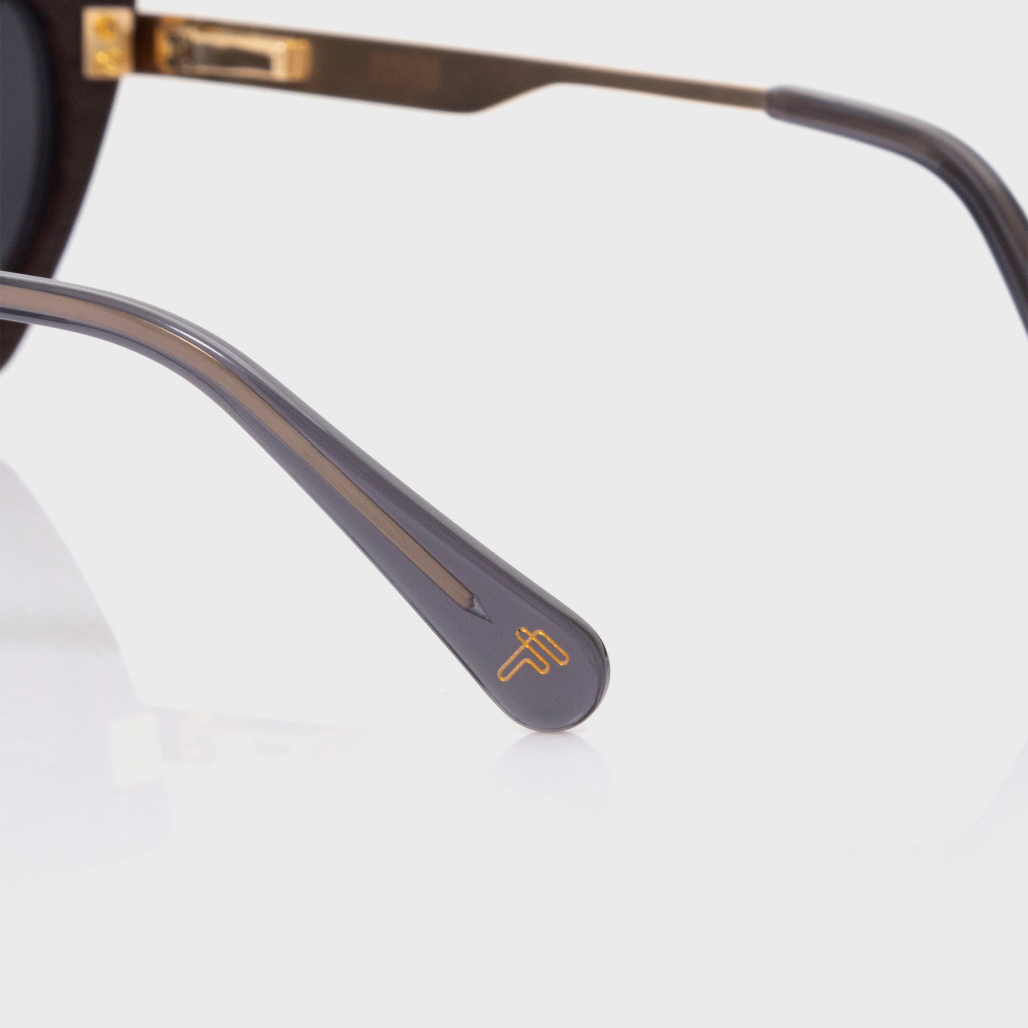 Andromeda Sunglasses - Wengue