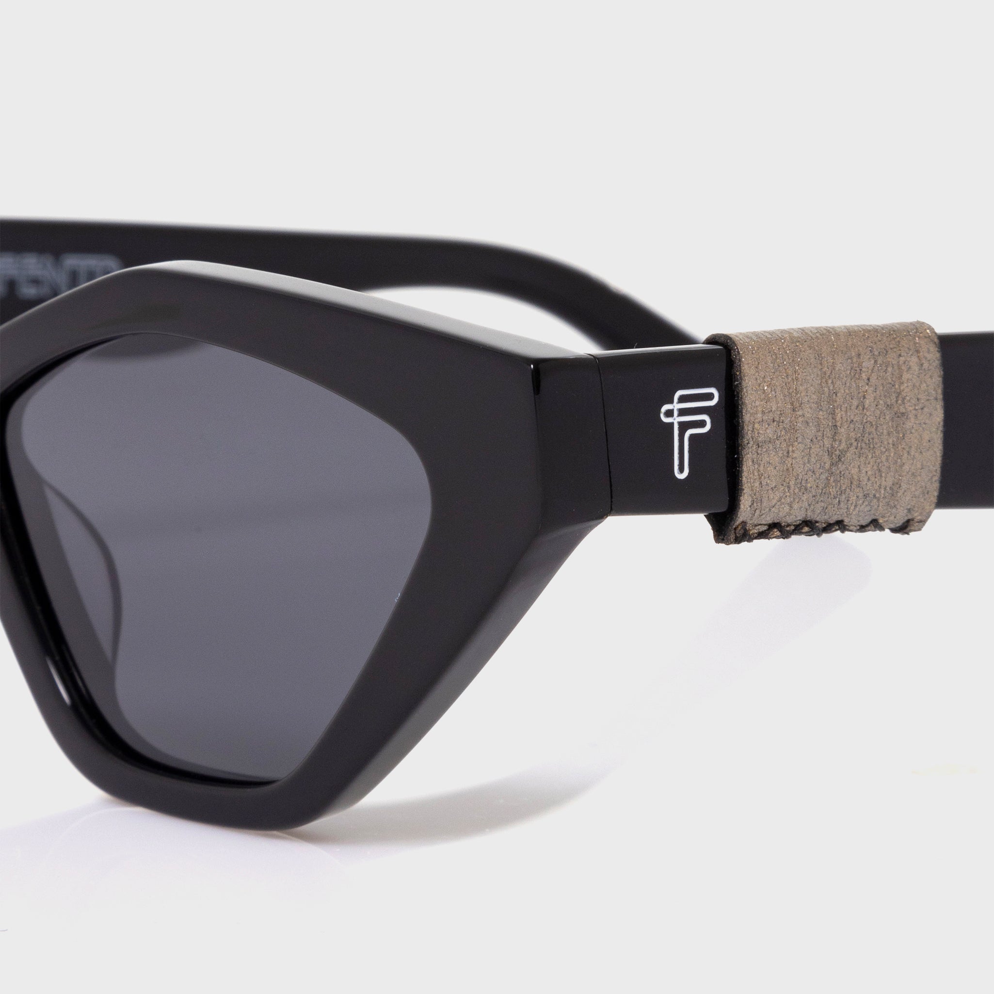 Ultra Sunglasses - Black