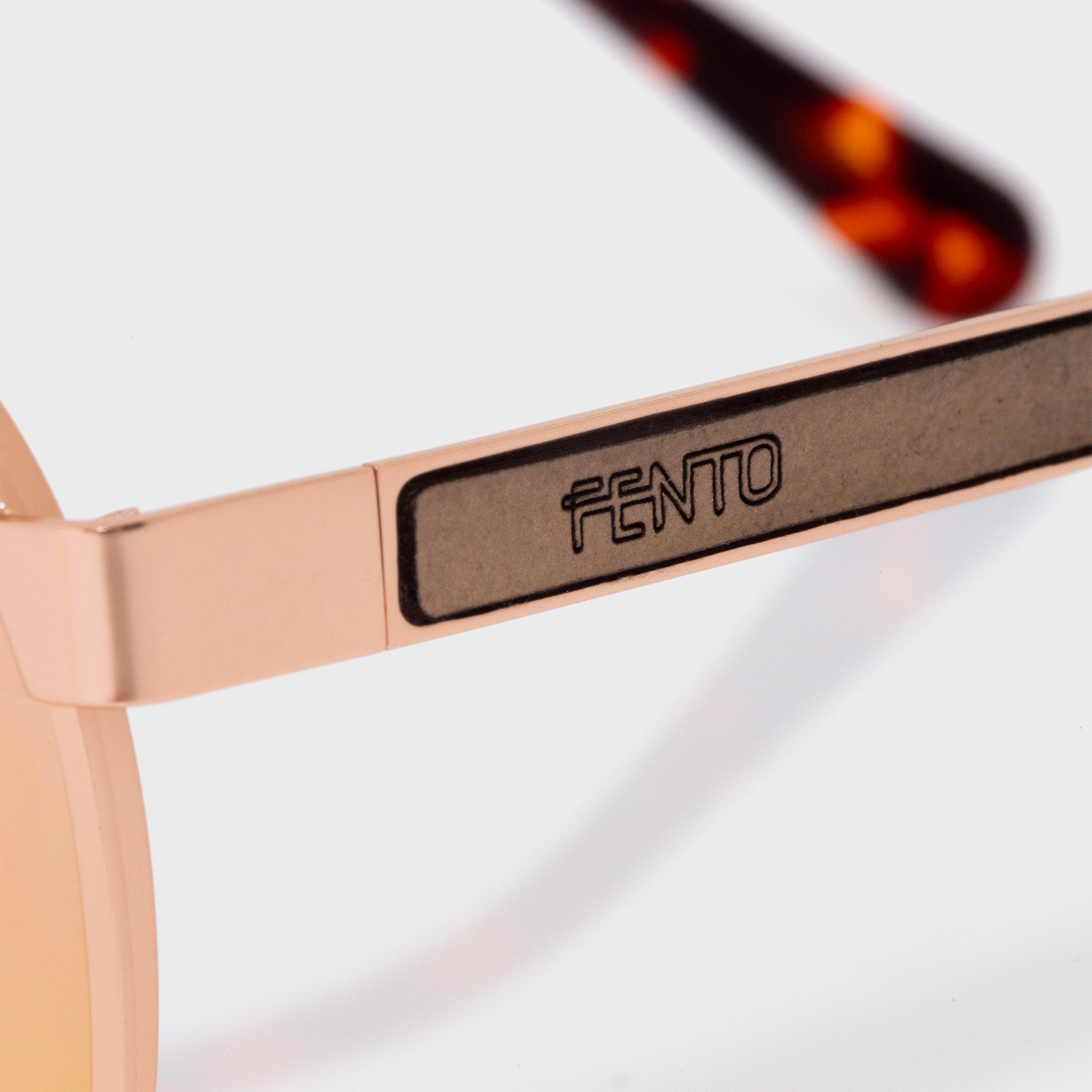Nomad Sunglasses - Rose Gold