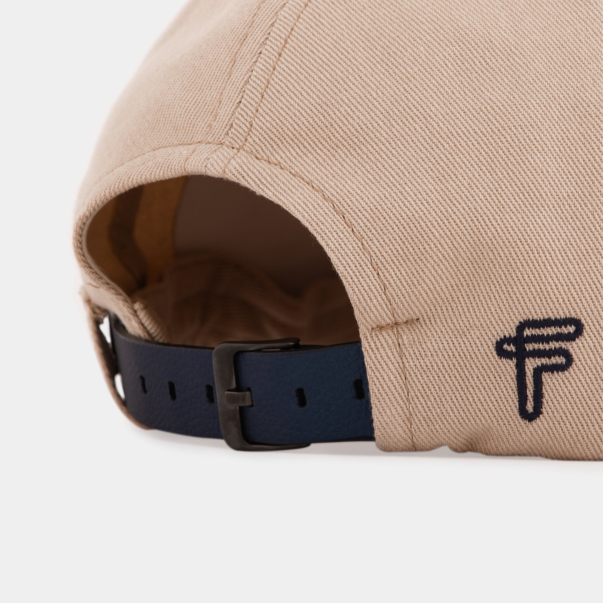 Rules Breakers cap in beige – casual structured fit with everyday comfort.