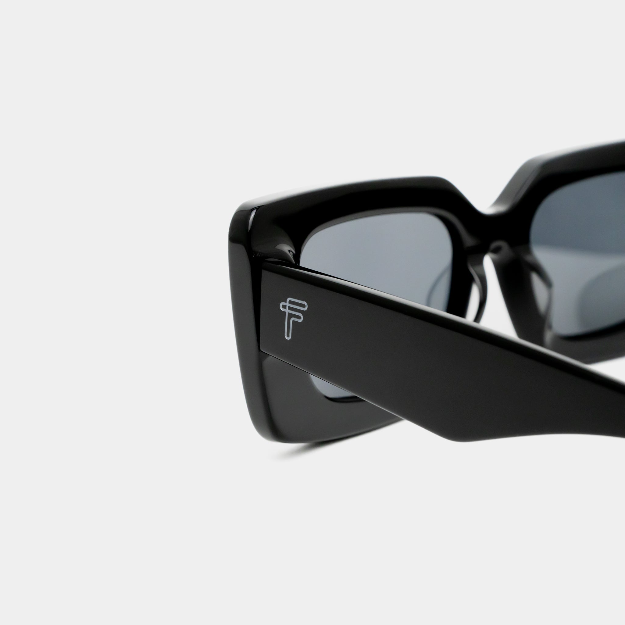 Cameron Sunglasses - Black