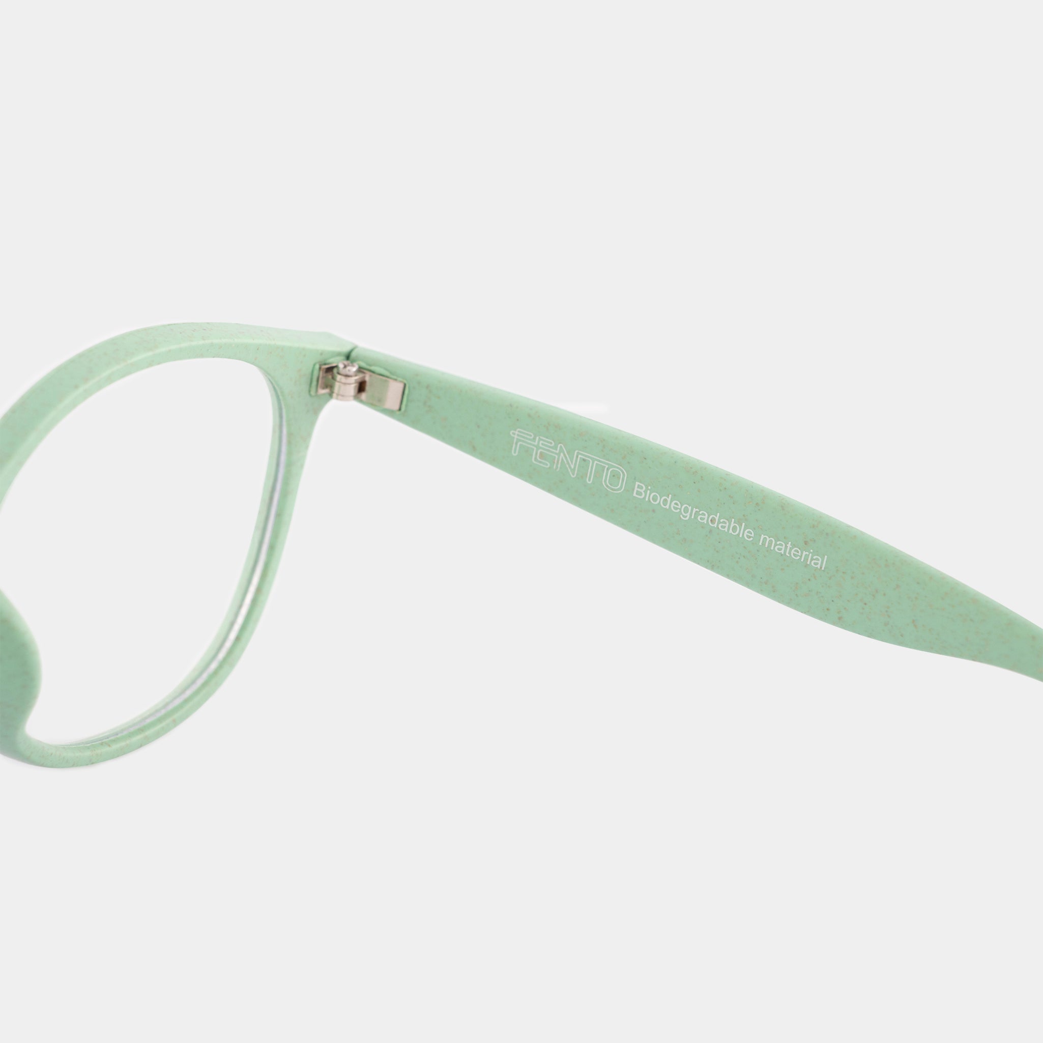 Round Wheat Mint eyewear – timeless round shape made with biodegradable innovation.