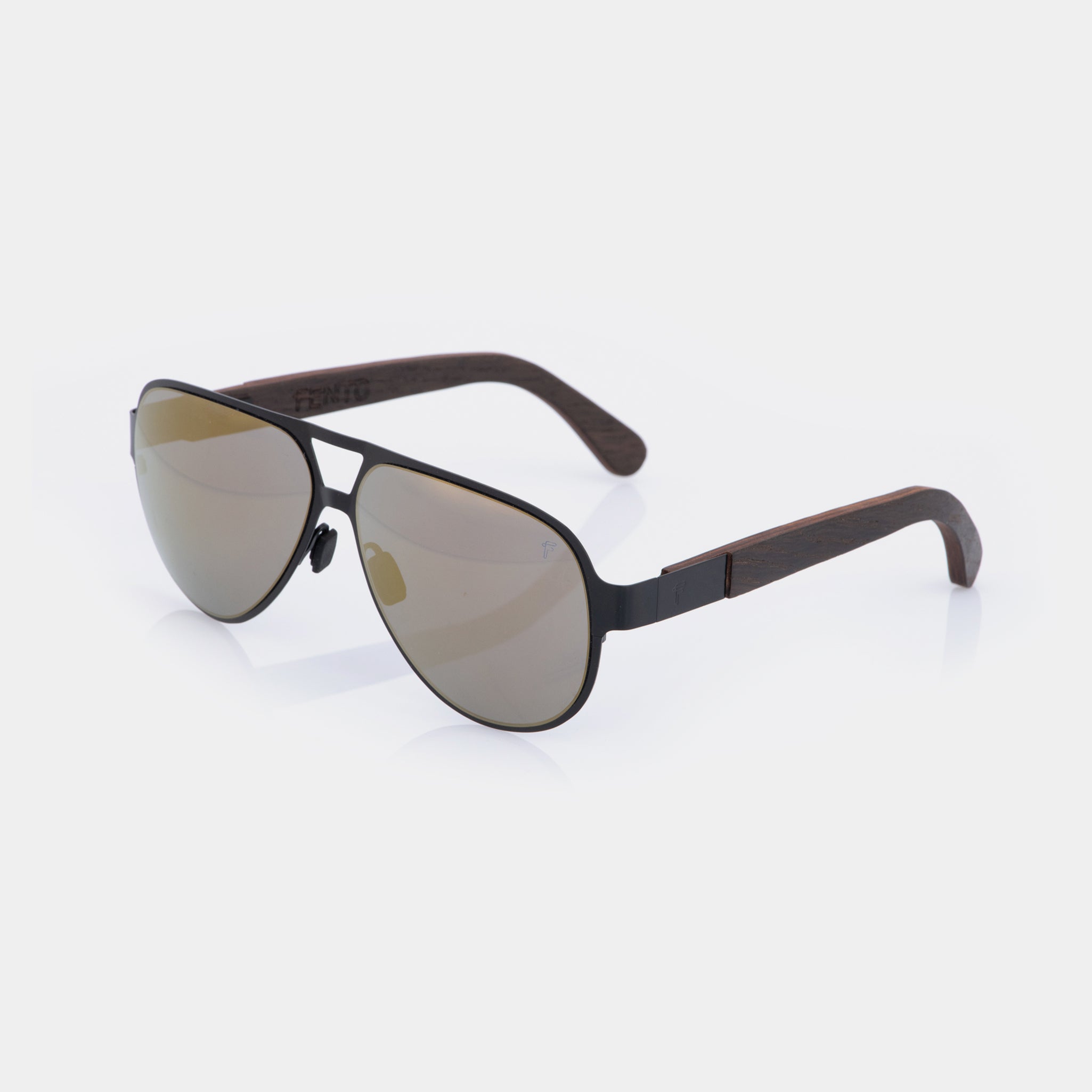 Lentes solares Kaveli – diseño sofisticado en acero dorado con detalles de madera.