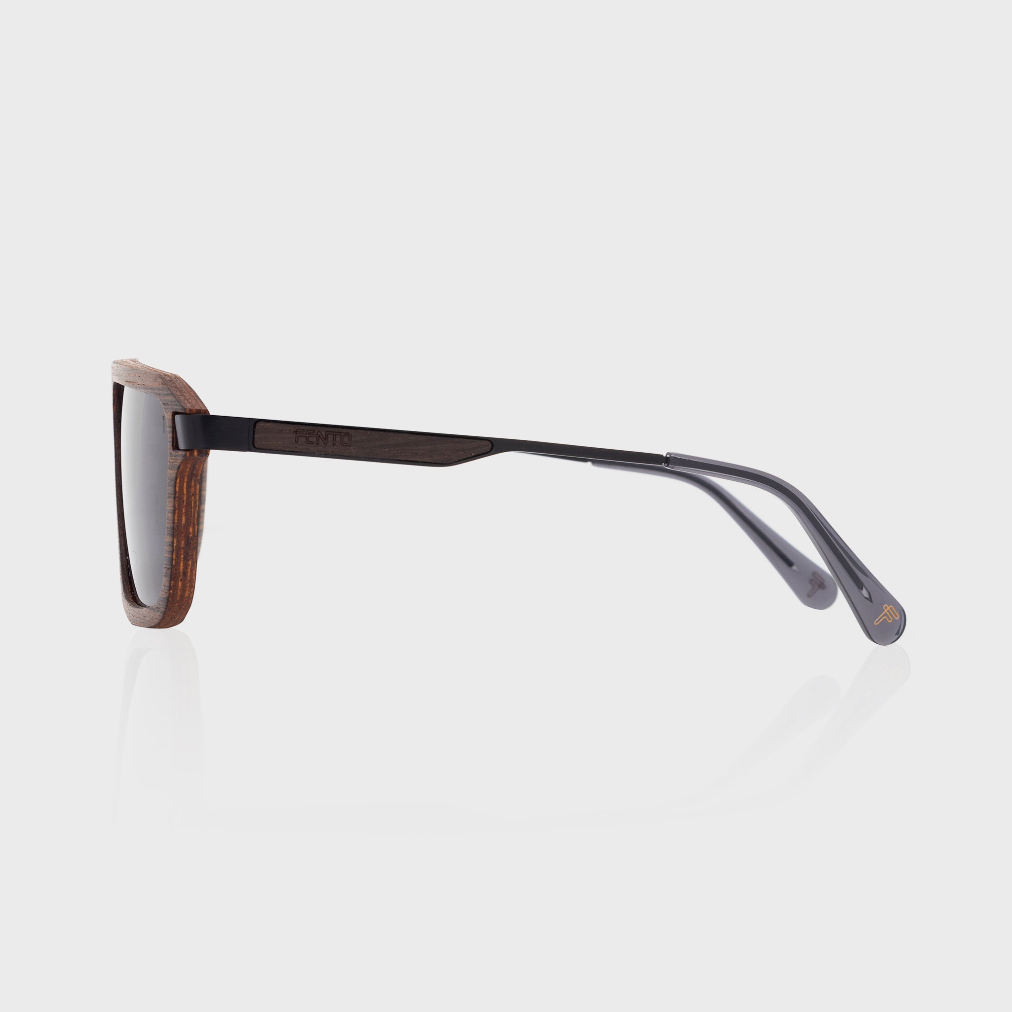 Gafas Legend de madera – estilo sobrio en wengué con un acabado natural y sofisticado.