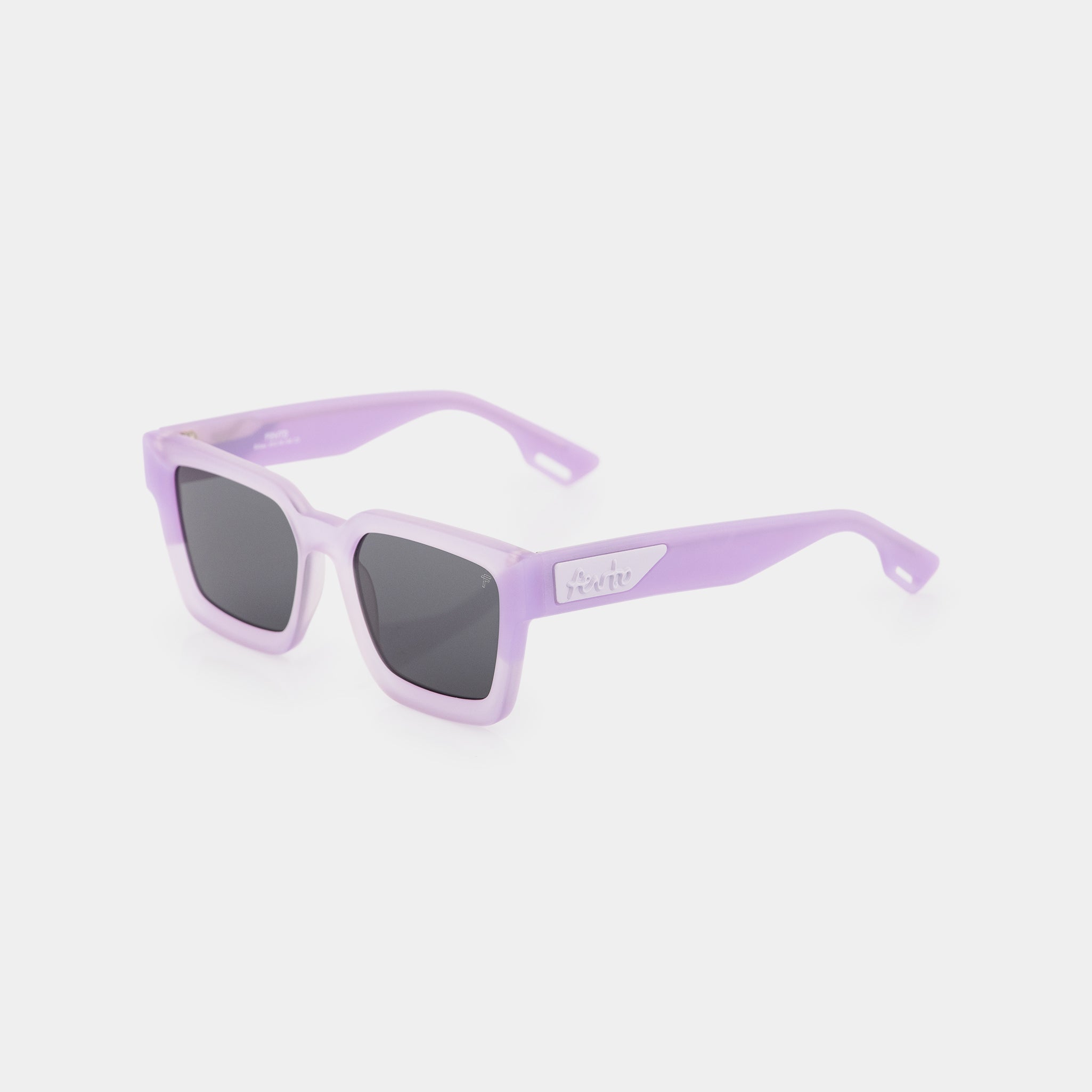 New Bilbao by Fento – stylish purple eyewear for confident, fashion-forward looks.