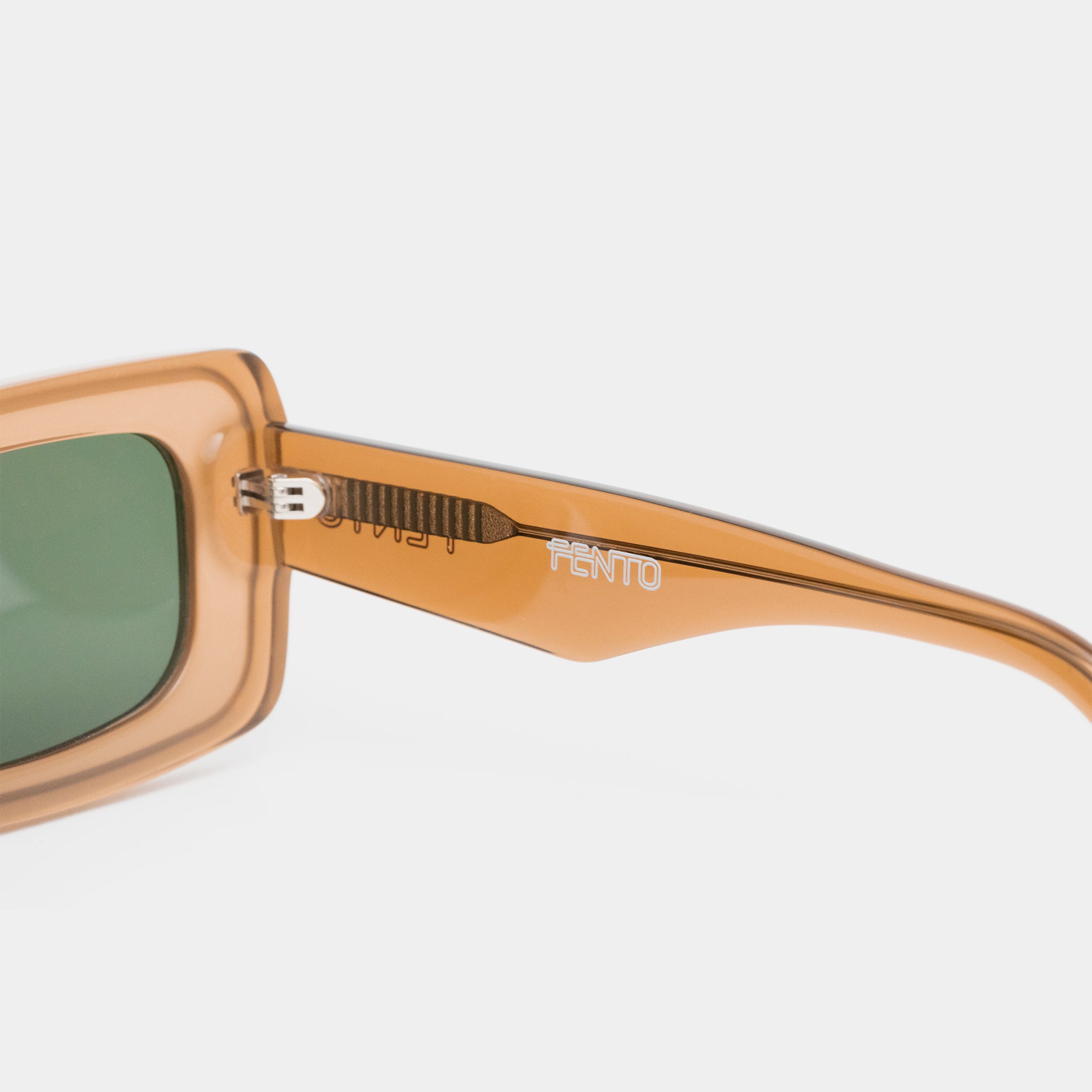 Fento Cameron Brown – square sunglasses in amber-toned acetate.